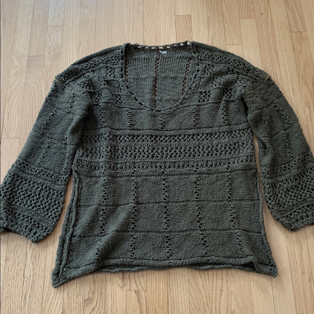 Free People Flower Child Tunic Sweater in Army Green Size Medium Boho Oversized